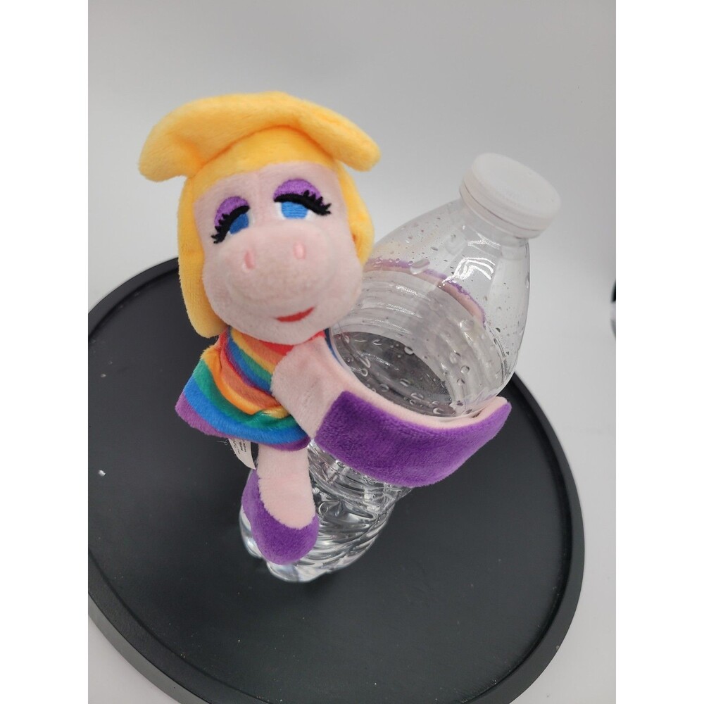 Disney The Muppets Miss Piggy Rainbow Pride Collection 2023 Slap on Bracelet